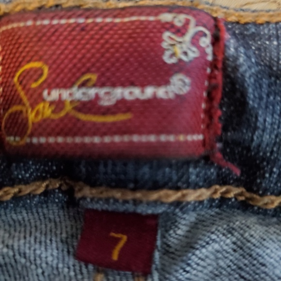 Jeans - Picture 2 of 2